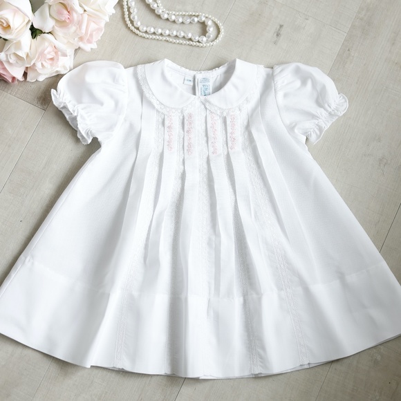 Feltman Brothers Dress White Size 6 Month Lace Inlay Pink Embroidery Spring NWOT - Picture 1 of 4
